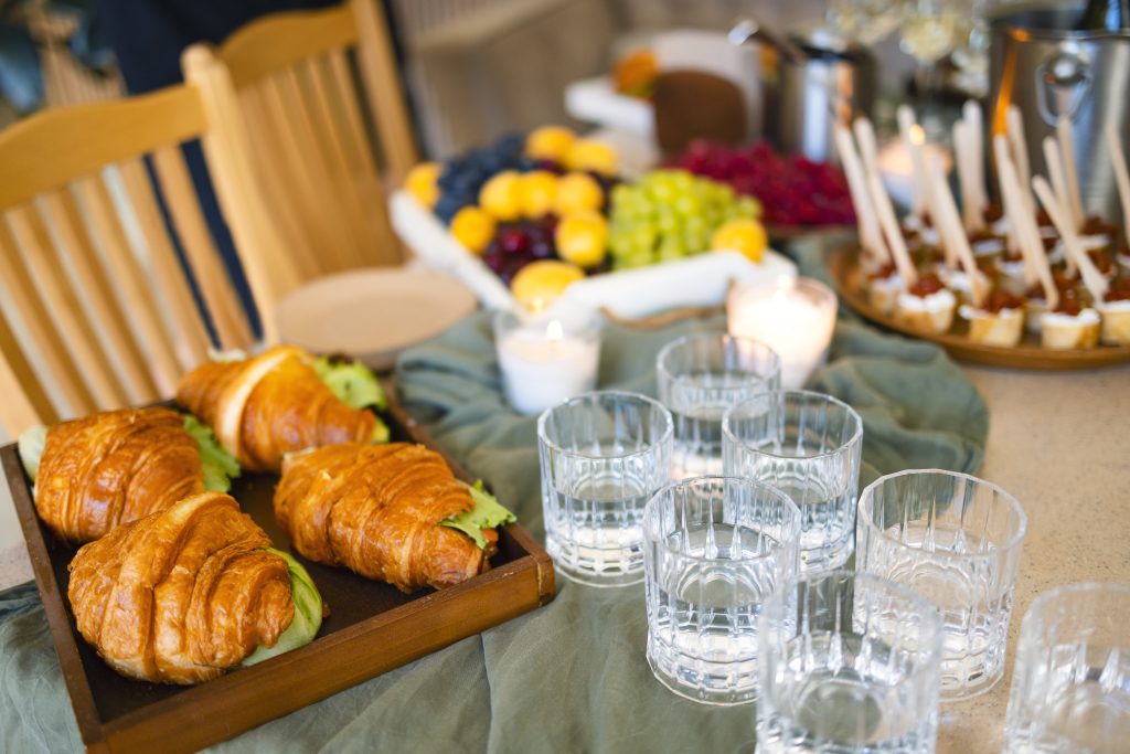 cookies, breads and drinks displayed in the corporate breakfast catering event